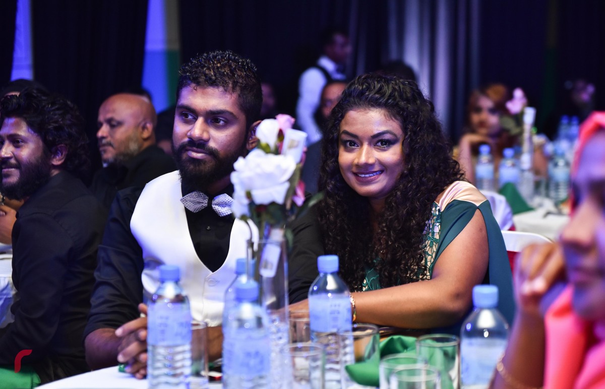 އޮކްޓޫބަރު 20، 2017: ނިއުމާގެ 'ސެލެބްރޭޓިންގް 20" ފާހަގަ ކުރުމަށް ބޭއްވި ހާއްސަ ހަފްލާގެ ތެރެއިން، މި ހަފްލާގައި ނިއުމާ ވަނީ ތިން ސަޕްރައިޒްއެއް ހާމަކޮއްފައި