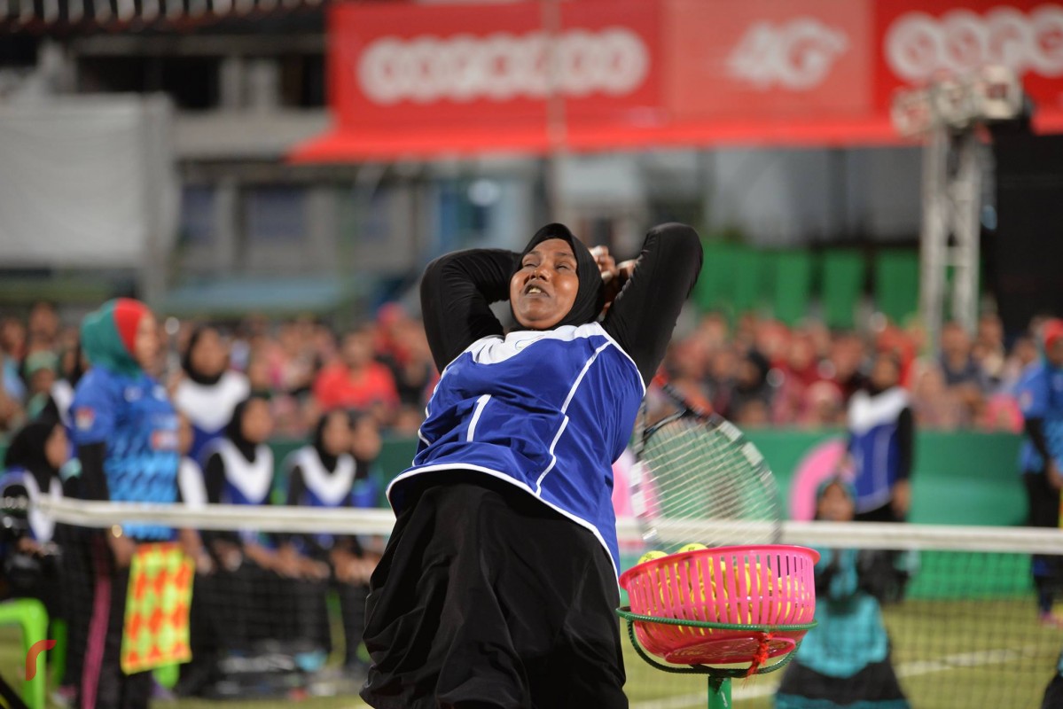 އޮކްޓޫބަރު 27، 2017: ފަސްޓްލޭޑީ ބަށިބޯޅަ ޗެމްޕިއަންޝިޕްގެ ފައިނަލްގައި ވާދަކުރި ކ.މާފުށި ބަށި ޓީމް އަދި ފ.ފީއަލީ ބަށި ޓީމް ފައިނަލްގައި ވާދަކުރަނީ، ބަށި މުބާރާތުގެ ޗެމްޕިއަންކަން ހޯދާފައި ވަނީ ފ.ފީއަލީ ބަށި ޓީމް