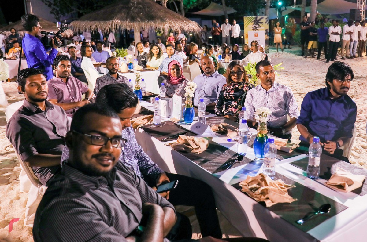 އޮކްޓޫބަރު 30، 2017: މަޓާޓޯ މޯލްޑިވްސް ޓްރެވަލް އެވޯޑްސްގެ ގެސްޓް ހައުސް އެޑިޝަންގެ އެވޯޑްތައް ދިނުމަށް މާފުށީގައި ބޭއްވި ހަފްލާގެ ތެރެއިން