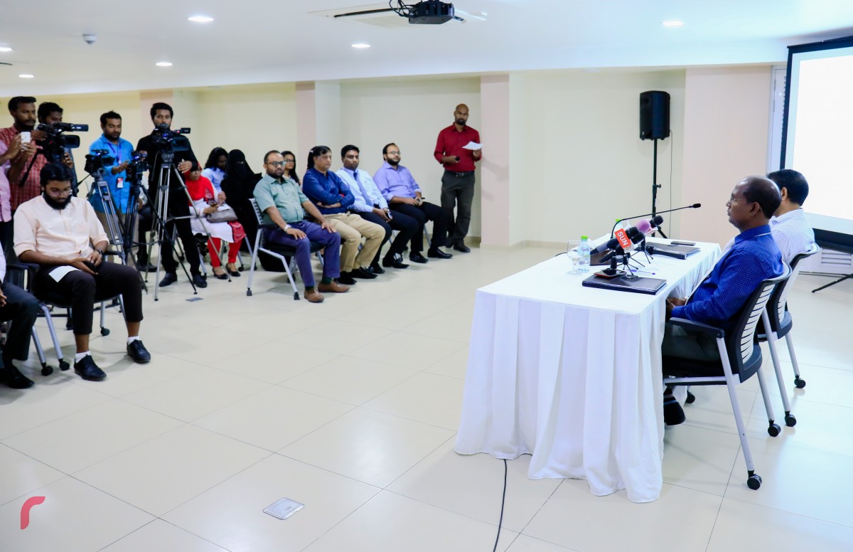 ނޮވެމްބަރު 20، 2017:އަލްޝާލީ މެރިން މޯލްޑިވްސް އާއި ޑޫސާން އިންބޯޑް މެރިން އިންޖީނު ވިއްކާ ވީއޭއެމްކޯ އިން ގުޅިގެން މަސައްކަތް ކުރުމަށް އެމްއޯޔޫގައި ސޮއި ކުރުމަށް ބޭއްވި ރަސްމިއްޔާތުގެ ތެރެއިން--. ފޮޓޯ: މުހައްމަދު ޝަރުހާން/ ރާއްޖެ އެމްވީ