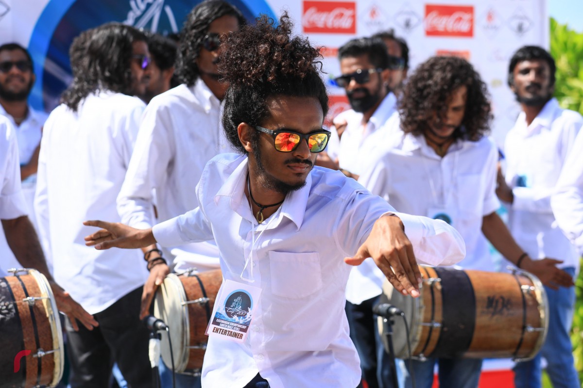 ޑިސެމްބަރު 6، 2017: ފަންއައިލެންޑް ރިޒޯޓްގައި ކުރިއަށް ދިޔަ ރިޔަލު ރޯޅި ކަޕް 2017 ކެޓަމަރާން ޗެެލެންޖްގެ ތެރެއިން، މުބާރާތް ކުރިއަށް ދިޔަ ވަގުތު 1438 ބޮޑުބެރު ގްރޫޕްއިން ވަނީ މުނިފޫހިފިލުވުމުގެ ހަރަކާތްތައް ކުރިއައް ގެންގޮސްފައި.---ފޮޓޯ: މުހައްމަދު ޝަރުހާން/ރާއްޖެ އެމްވީ