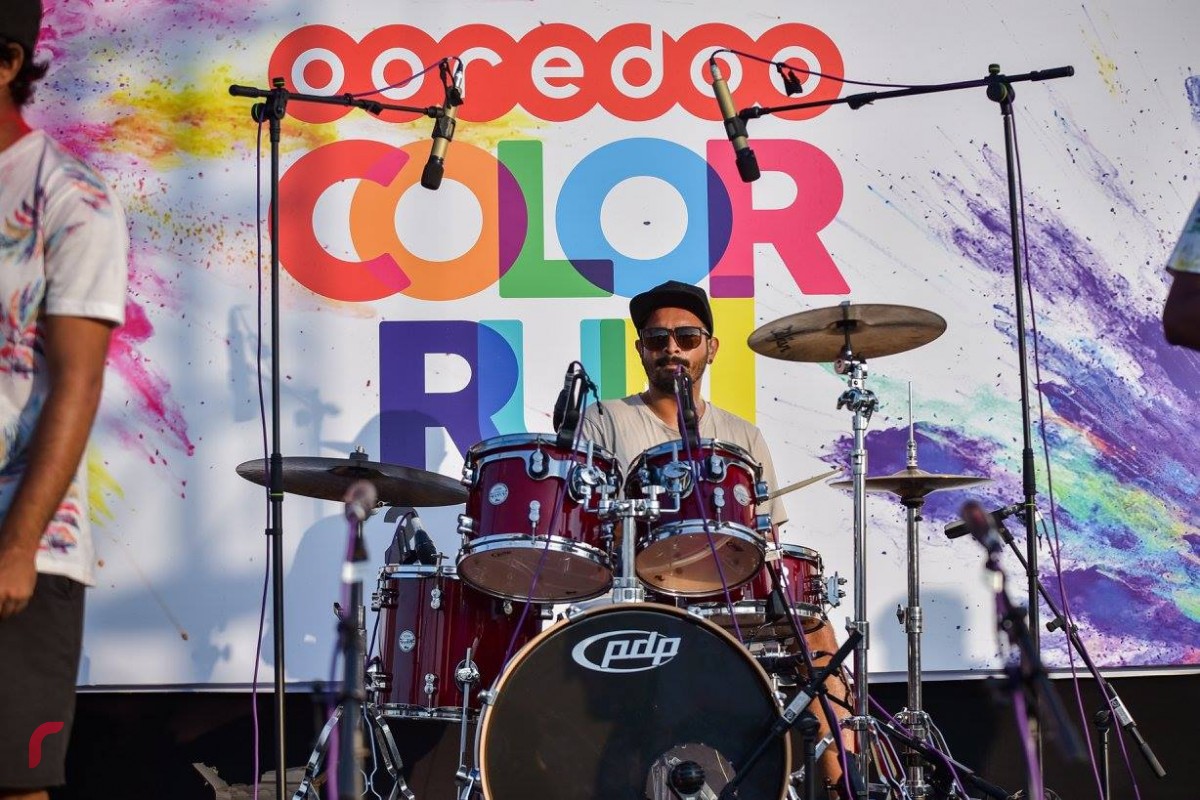 ޑިސެމްބަރު 08، 2017: އޫރީދޫއިން އިންތިޒާމު ކޮށްގެން ހުޅުމާލޭގައި ކުރިއަށް ގެންދިޔަ އޫރީދޫ 'ކަލަރ ރަން' ގެ ތެރެއިން ، މި ހަރަކާތުގައި ގިނަ އަދަދެއްގެ ބަޔަކު ބައިވެރިވި.