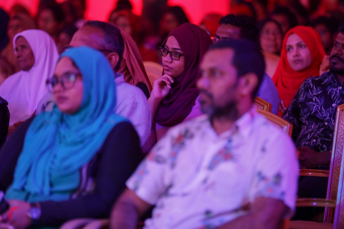 ޑިސެމްބަރު 15، 2017: ރާއްޖެ ޓީވީއަށް 7 އަހަރު ފުރުމާއި ގުޅިގެން ޣިޔާސުއްދީން އިންޓަނޭޝަނަލް ސްކޫލްގައި ބޭއްވި ހާއްސަ ހަފްލާގެ ތެރެއިން