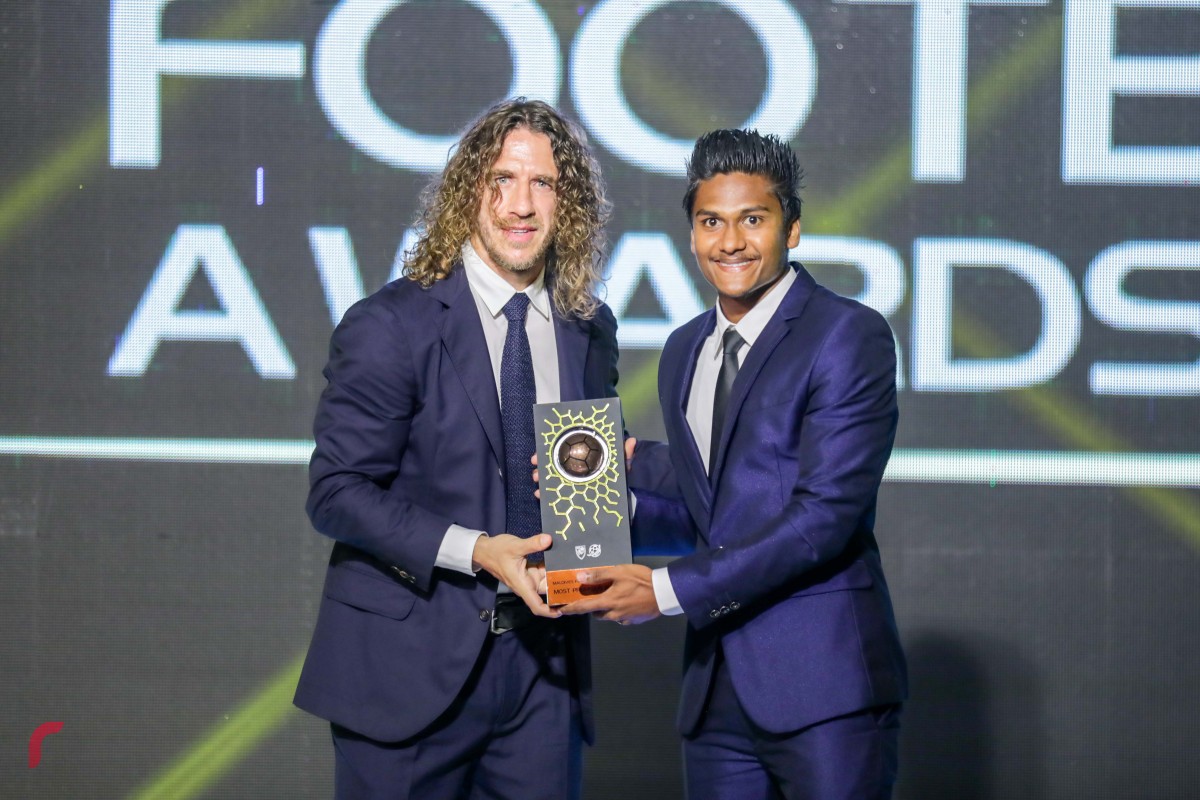 ޑިސެމްބަރު 16، 2017: އެންމެ އުންމީދީ ކުޅުންތެރިޔާގެ މަގާމު ލިބުނު ޓީސީގެ ނާއިޒު ހަސަން އެވޯޑާ ހަވާލުވަނީ