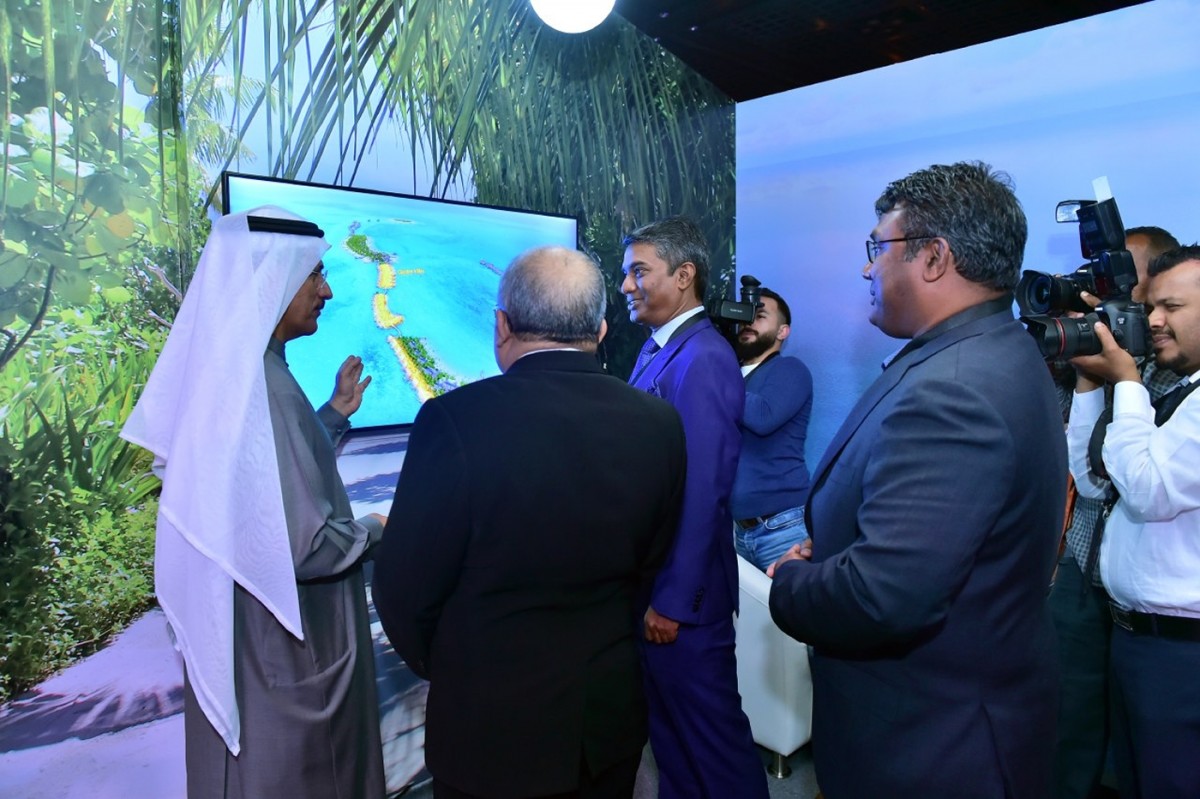 ޑިސެމްބަރު 18، 2017: އިންވެސްޓްމެންޓް ފޯރަމް ހުޅުވުމުގެ ރަސްމިއްޔާތުގެ ތެރެއިން - ރައީސް އޮފީސް