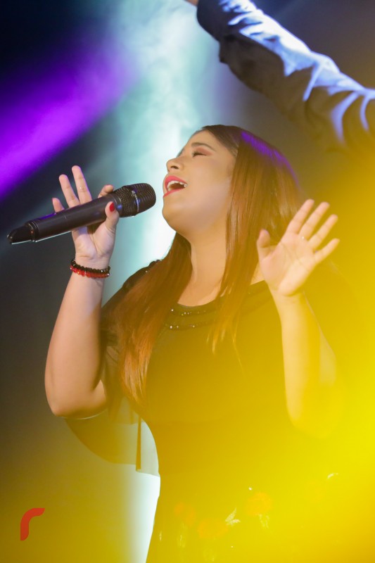 ޑިސެމްބަރު 19، 2017: 8 ވަނަ ދިވެހި ފިލްމް އެވޯޑްސް ދިނުމަށް އޮލިމްޕަސްގައި ބޭއްވި ރަސްމިއްޔާތުގައި މުނިފޫހިފިލުވުމުގެ އައިޓަމެއް ހުށަހަޅައިދެނީ