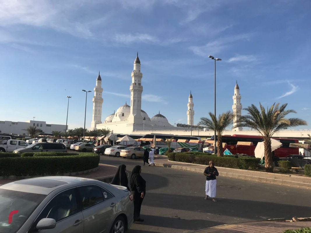 ޖެނުއަރީ 10، 2018: ގުބާ މިސްކިތް، މިއީ މަދީނާގައި ބިނާކުރެވުނު އެންމެ ފުރަތަމަ މިސްކިތް. މި މިސްކިތަށް ގޮސް ނަމާދުކޮށްފި ނަމަ އުމްރާއެއް ކުރުމާ އެއްފަދައިން ޡަވާބު ލިބޭނެ ކަމަށް ކީރިތި ރަސޫލާ ވަނީ ހަދީސް ކުރައްވާފައި