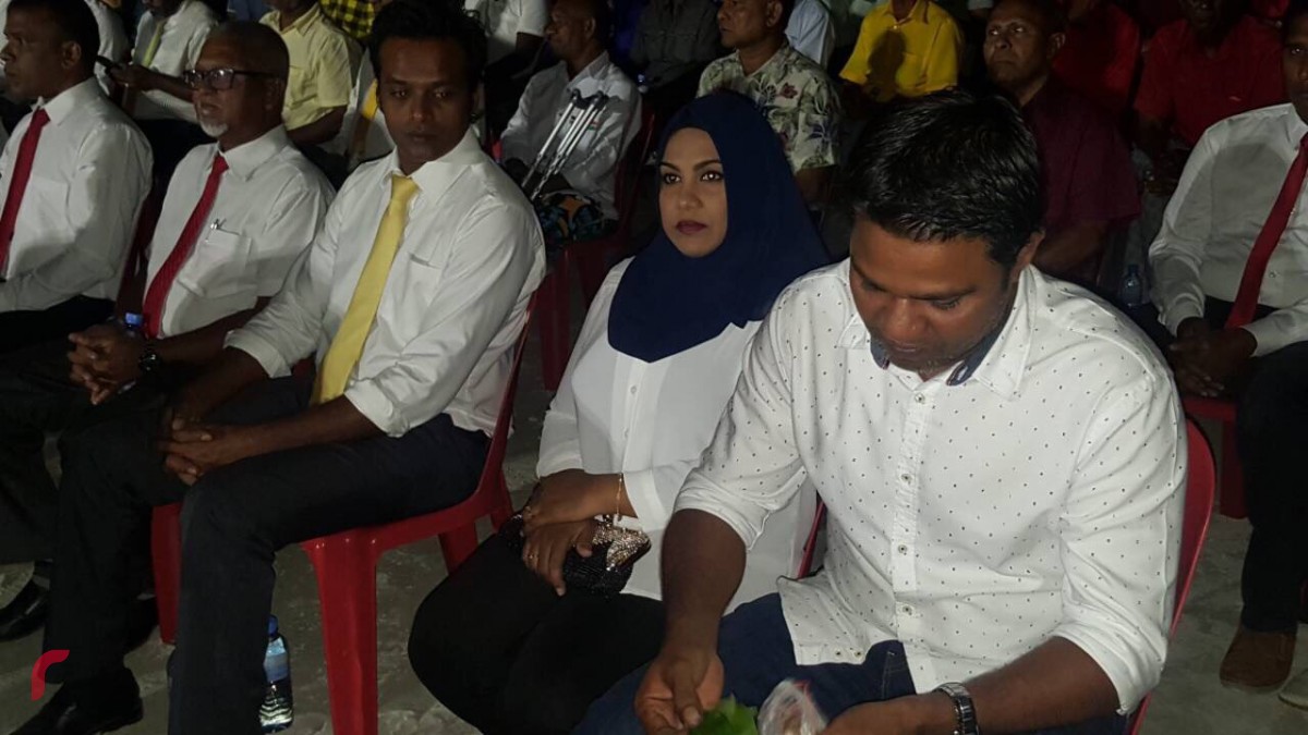 11 ޖެނުއަރީ 2017: ގުޅިފައިވާ އިއްތިހާދުން އިންތިޒާމްކޮށްގެން މާމިގިލީގައި ބޭއްވި ޖަލްސާ، މި ޖަލްސާގައި ގިނަ އަދަދެއްގެ މީހުން ވަނީ ބައިވެރިވެފައި