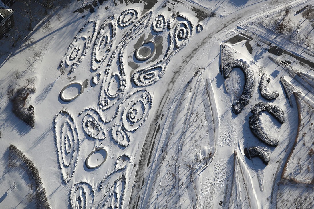 ޖެނުއަރީ 18، 2018: އެމެރިކާއަށް ބޯކޮށް ސްނޯވ ފައިބައި ނިއުޔޯކްގެ ބަނދަރު ސަރަހައްދުގައި ސްނޯވ ހެދިފައި