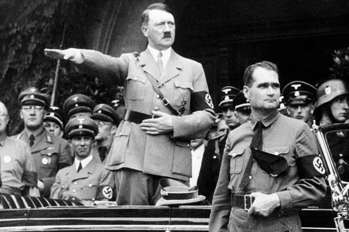 ޖަރުމަނުގެ ކުރީގެ ޗާންސެލަ އެޑޮލްފް ހިޓްލަރު