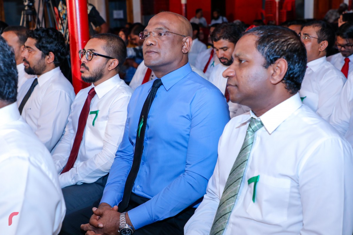 ޖެނުއަރީ 25، 2018: އަދާލަތު ޕާޓީގެ ރައީސް ޝެއިޚް އިމްރާން ޖަލު ބަންދުގައި ހުންނަވާތާ 1000 ދުވަސް ފުުރުމާ ގުޅިގެން އިދިކޮޅު އިއްތިހާދުން ކުނޫޒުގައި ބޭއްވި ޖަލްސާގެ ތެރެއިން 