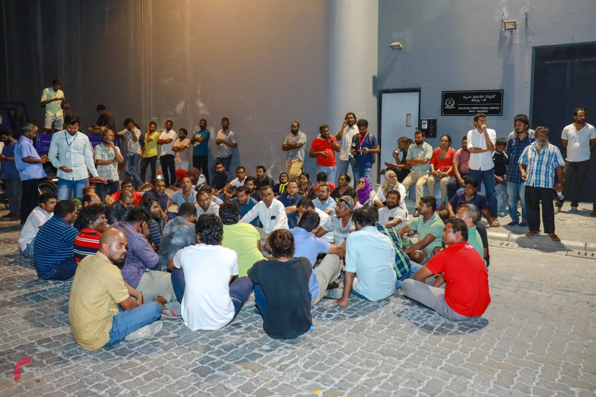 ފެބްރުއަރީ 2، 2018: މާލޭ ޖަލު ސަރަހައްދުގައި އަޑުއުފުލަނީ-- ފޮޓޯ: މުހައްމަދު ޝަރުހާން