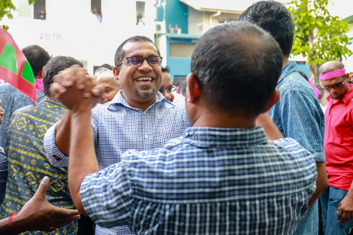 ފެބްރުއަރީ 3، 2018: ސުޕްރީމް ކޯޓުން ނެރުނު ކުއްލި އަމުރާއެކު ރައީސް ޔާމީންއަށް ތާއީދު އޮތްކަން ދެއްކުމަށް ވެސްޓް ޕާކް ސަރަހައްދު ޖަގަހައިގައި ބޭއްވި އެއްވުމުގެ ތެރެއިން -- ފޮޓޯ: މުހައްމަދު ޝަރުހާން