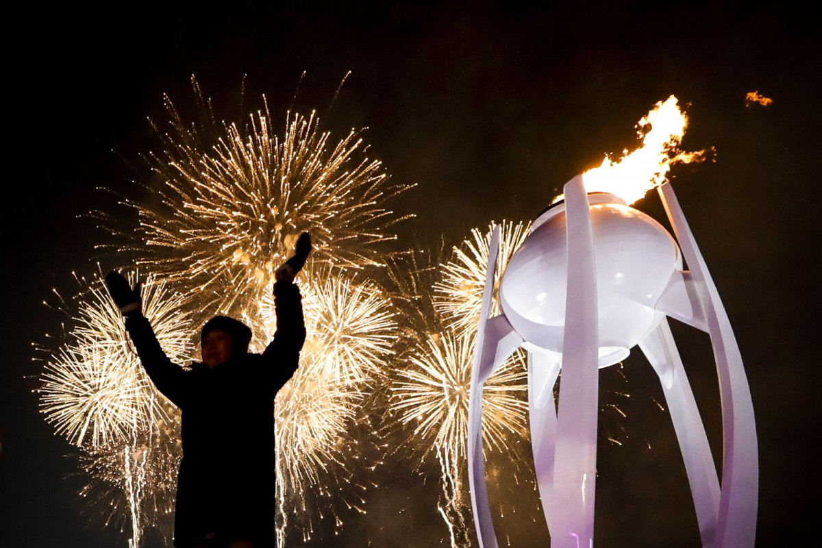 ފެބްރުއަރީ 11، 2018: ދެކުނު ކޮރިއާގައި ކުރިއައްދާަ ވިންޓާ އޮލިމްޕިކްސް 2018 ހުޅުވުމުގެ ރަސްމިއްޔާތު ކުލަގަދަކޮށް ފާހަގަކުރަނީ، މި މުބާރާތުގައި 98 ގައުމުން މި މުބާރާތުގައި ބައިވެރިވެފައިވޭ