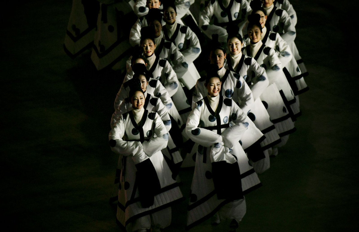 ފެބްރުއަރީ 11، 2018: ދެކުނު ކޮރިއާގައި ކުރިއައްދާަ ވިންޓާ އޮލިމްޕިކްސް 2018 ހުޅުވުމުގެ ރަސްމިއްޔާތު ކުލަގަދަކޮށް ފާހަގަކުރަނީ، މި މުބާރާތުގައި 98 ގައުމުން މި މުބާރާތުގައި ބައިވެރިވެފައިވޭ