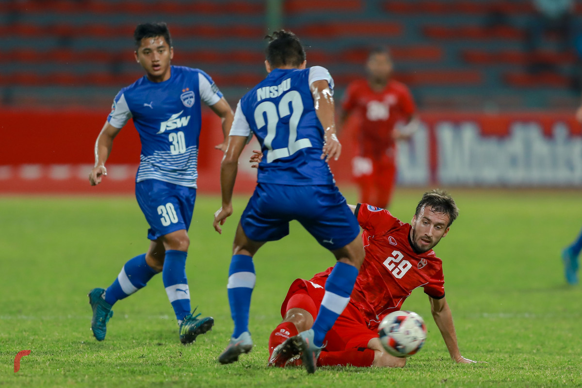 ފެބްރުއަރީ 13، 2018: އޭއެފްސީ ކަޕް ޕްލޭ އޮފްގައި ބެންގަލޫރު އެފްސީއާއި ޓީސީ ސްޕޯޓްސް ކްލަބް ބައްދަލުކުރި މެޗްގެ ތެރެއިން،  މި މެޗް 3-2 އިން ކާމިޔާބުކޮށްފައިވަނީ ބެންގަލޫރު އެފްސީ އިންނެވެ.