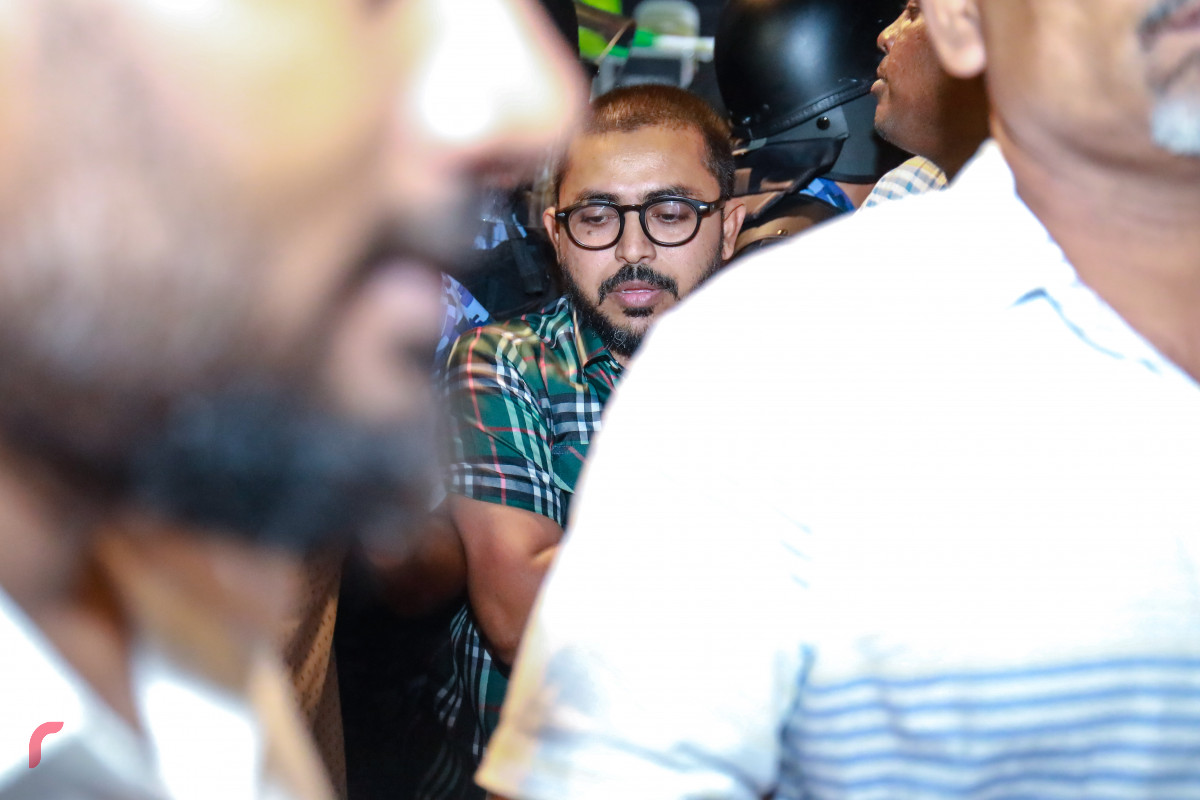 ފެބްރުއަރީ 22، 2018: ގުޅިފައިވާ އިއްތިހާދުން 1 ފެބްރުއަރީގައި ކޮށްފަައިވާ ސުޕްރީމް ކޯޓުގެ އަމުރު ތަންފީޒުކޮށް ސިޔާސީ ހައްޔަރީން ދޫކޮށްލުމަށް ގޮވާލައި ބޭއްވި އެއްވުމުގެ ތެރެއިން-- ފޮޓޯ: މުހައްމަދު ޝަރުހާން