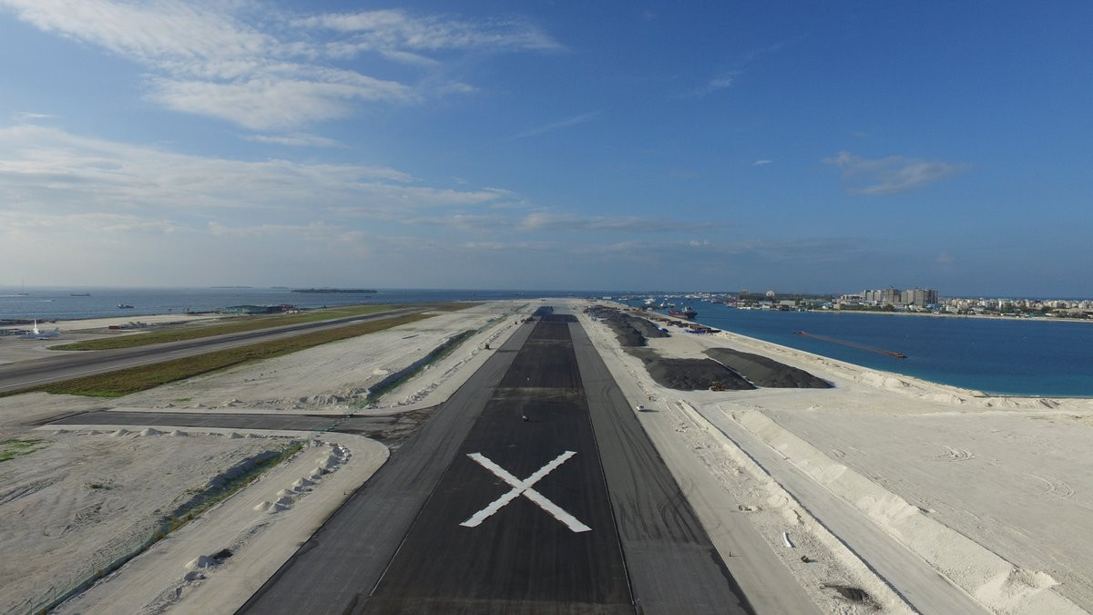 ވެލާނާ އިންޓަނޭޝަނަލް އެއާޕޯޓް (ވީއައިއޭ)ގެ އާ ރަންވޭ