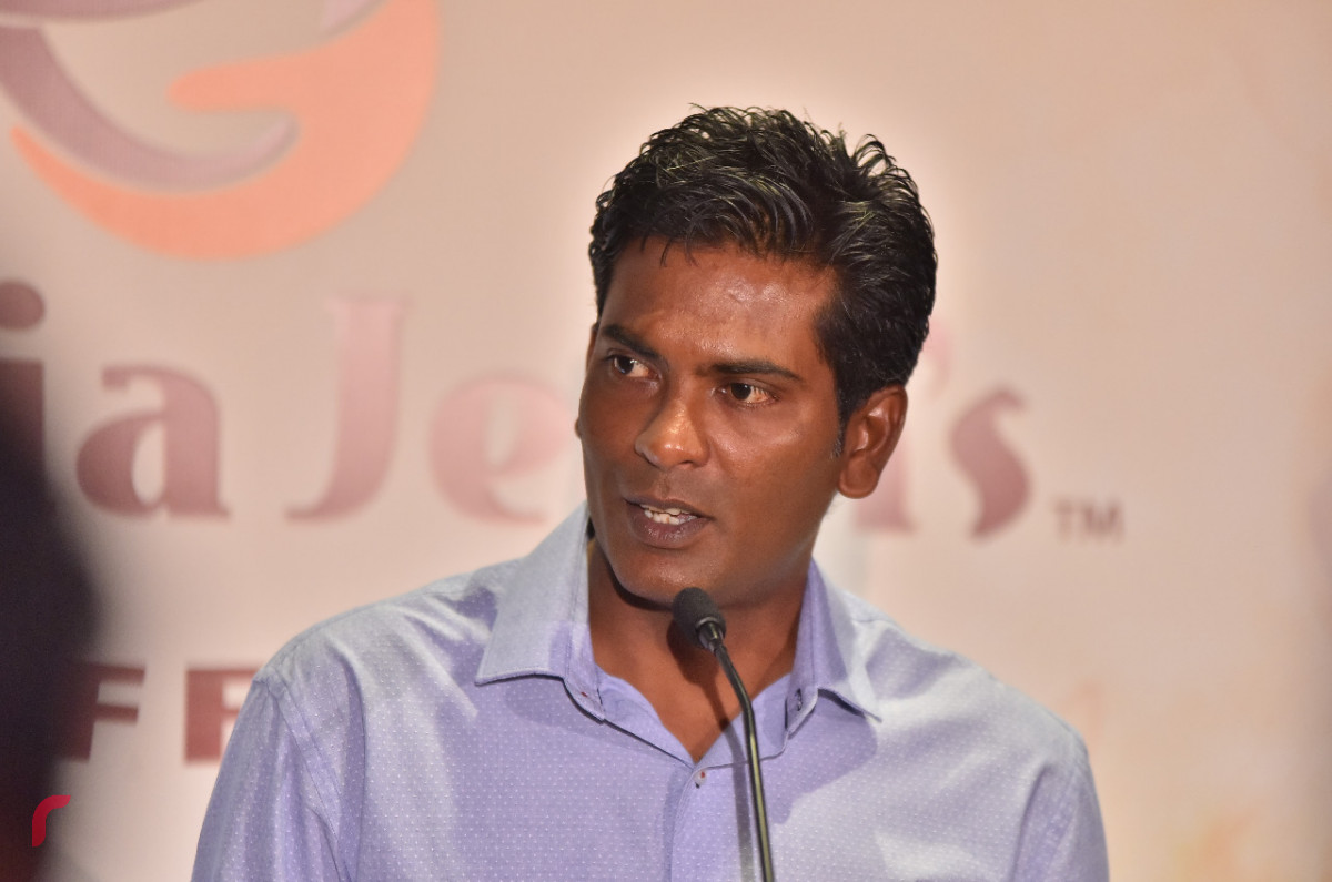 އޭޕްރިލް 3، 2018: އޮސްޓްރޭލިއާގެ މަޝްހޫރި ފްރޭންޗައިޒް "ގްލޯރިއާ ޖީންސް ކޮފީސް" ހުޅުވުމަށް ރަސްފަންނު ޕެވިލިއަންގައި ބޭއްވި ރަސްމިއްޔާތުގެ ތެރެއިން-- ފޮޓޯ: މުހައްމަދު ޝަރުހާން