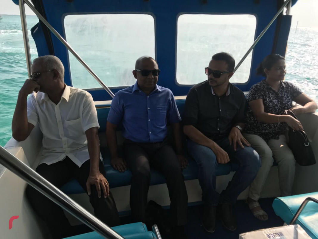 އޭޕްރިލް 6، 2018: ގުޅިފައިވާ އިއްތިހާދުން އިހަވަންދޫގައި ކުރިއަށްގެންދިއުމަށް ހަމަޖެހިފައިވާ ޖަލްސާއަށް އިއްތިހާދުގެ އިސްވެރިން އިހަވަންދޫއަށް ވަޑައިގަންނަވަނީ