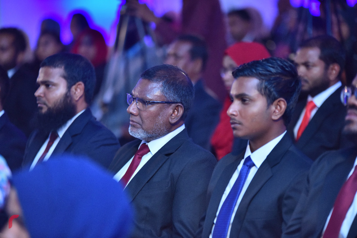 އޭޕްރީލް 8، 2018: ގާނޫނީ ވަކީލުން ހުވާކުރެއްވުމަށް ބޭއްވި ރަސްމިއްޔާތުގެ ތެރެއިން-- ފޮޓޯ: މުހައްމަދު ޝަރުހާން / ރާއްޖެ އެމްވީ