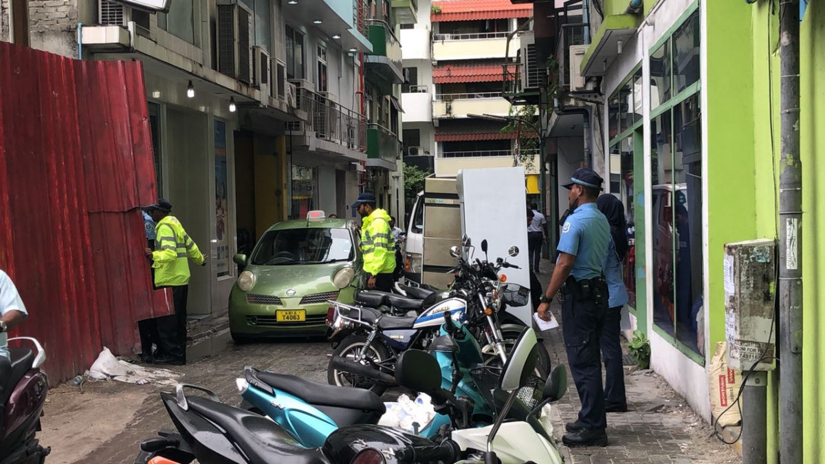 ކަޓަރުގައި ރޯވުމުން ފުލުހުން އެ ސަރަހައްދުގައި ހަރަކާތްތެރިވަނީ