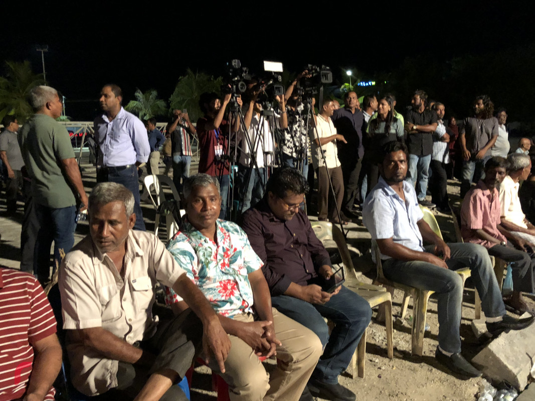 އޭޕްރިލް 12، 2018: ގުޅިފައިވާ ޕާޓީތަކުން "ހުއްޓުވާ" ނަމުގައި އެމްޑީޕީ ހަރުގެ ސަރަހައްދުގައި ކުރިއަށްގެންދިޔަ އެއްވުމުގެ ތެރެއިން