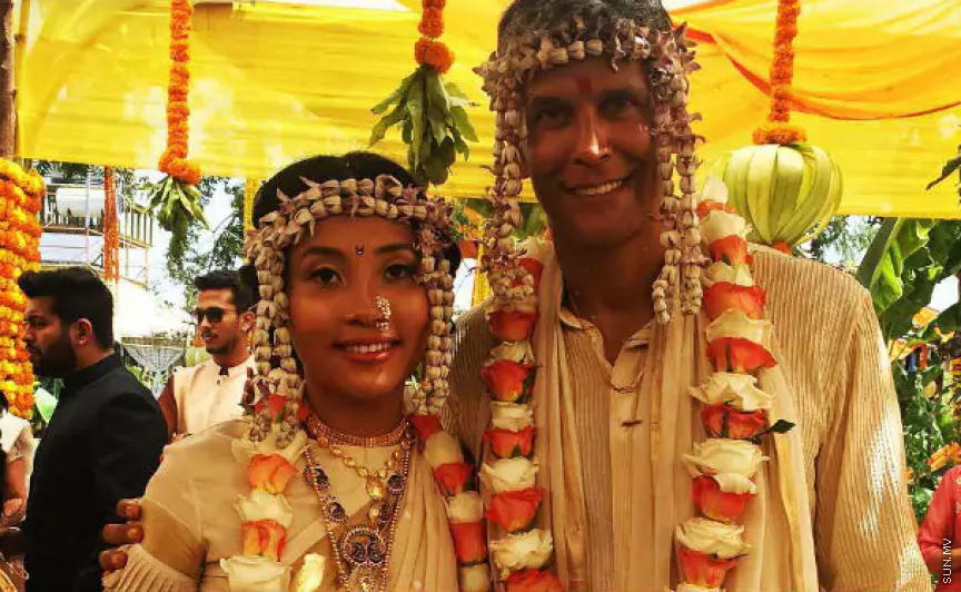 މިލިންދާއި އަންކިތާ