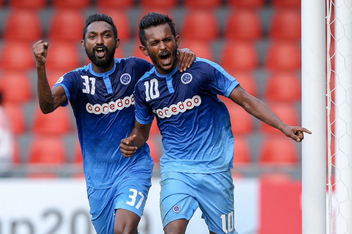 މި މެޗުގައި ނިއުގެ ފުރަތަމަ ލަނޑު ޖެހި ސެންޓޭ، އުމައިރު އާއެކު އުފާފާޅުކުރަނީ