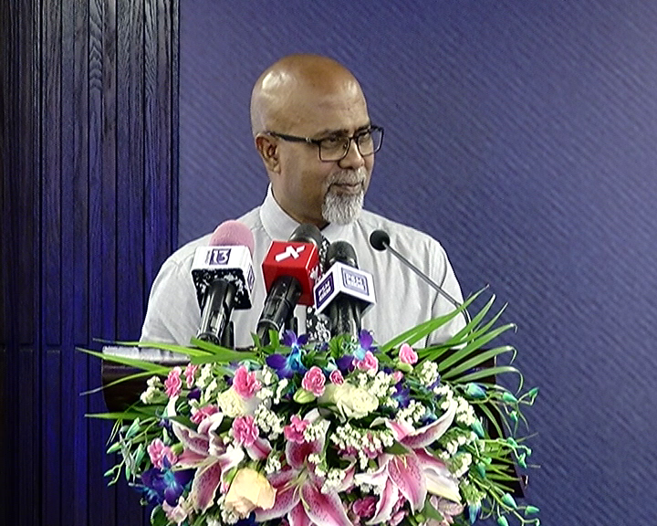 އެޑިއުކޭޝަން މިނިސްޓްރީގެ ނައިބު ޑރ. އަބްދުލް މުހުސިން މުހައްމަދު