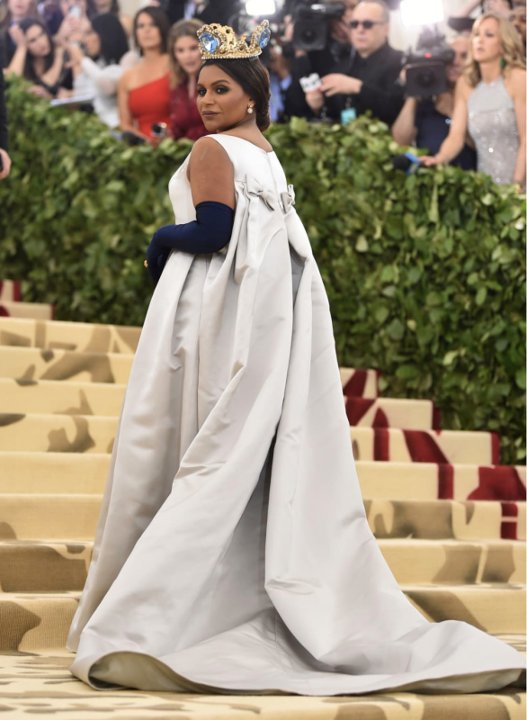 މިއަހަރުގެ މެޓް ގާލާގެތެރެއިން: މަޝްހޫރު ފަރާތްތަކުން ހަފްލާއަށް ބޭނުންކުރި ހެދުންތަކާއި ސްޓައިލްތަކަށް ވަނީ ބޮޑު ސަމާލުކަމެއް ލިބިފައި. -- ފޮޓޯ: ގެޓީ އިމޭޖަސް