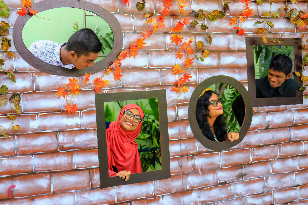 މެއި 20، 2018: ކުޑަކުދިންގެ ދުވަސް ފާހަގަކުރުމަށް ކަލާފާނު ސްކޫލްގައި ކުރިއަށްގެންދިޔަ ހަރަކާތްތަކުގެ ތެެރެއިން، ކުޑަކުދިންގެ ދުވަހަކީ ކޮންމެ އަހަރަކުވެސް ކުލަގަދަކޮށް ފާހަގަކުރަމުން އަންނަ ދުވަހެއް -- ފޮޓޯ: މުޙައްމަދު ޝަރުހާން