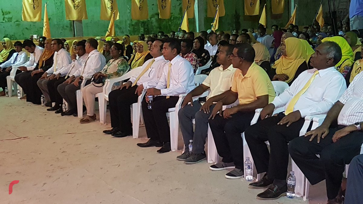 މެއި 11، 2018 : ރައީސް ނަޝީދުގެ ކެމްޕެއިން ލޯންޗްކުރުމަށް އައްޑޫގައި ބޭއްވި ޖަލްސާގެ ތެރެއިން