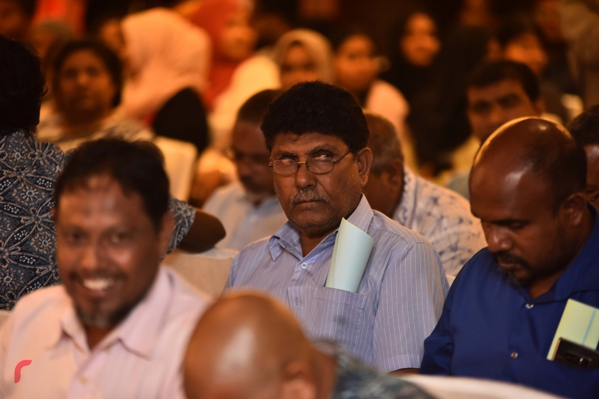 މެއި 14، 2018: ބޭންކް އޮފް މޯލްޑިވްސްގެ އަހަރީ އާންމު ޖަލްސާގެ ތެރެއިން، ބީއެމްއެލްގެ ހިއްސާގެ އަގު ފާއިތުވެ ދިޔަ 4 އަހަރުތެރޭ 240 ޕަސެންޓް އިތުރުވެފައިވާއިރު ހިއްސާދާރުންނަށް 22 ރުފިޔާގެ ރޭޓުން 118 މިލިއަން ރުފިޔާ ބެހުމަށް ވަނީ ނިންމާފައެވެ. -- ފޮޓޯ: މުހައްމަދު ޝަރުހާން / ރާއްޖެ އެމްވީ