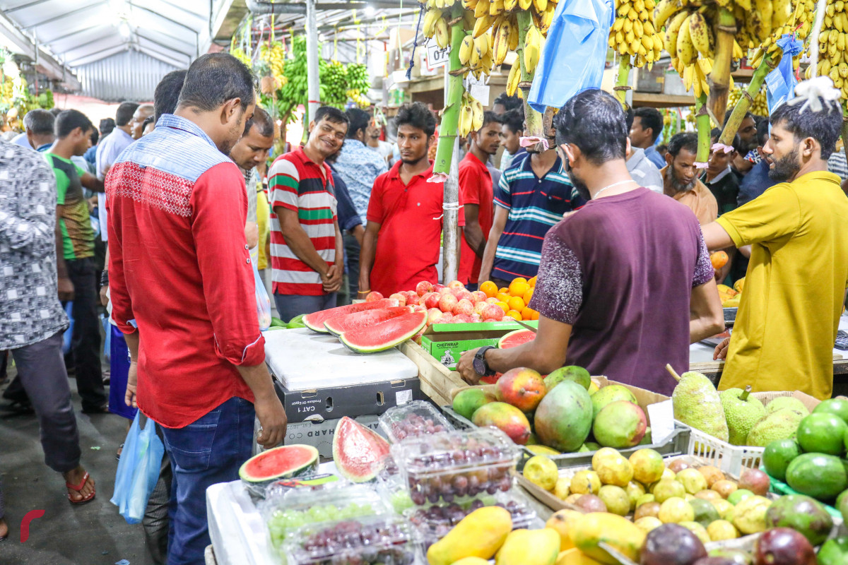 މެއި 25، 2018: މާލޭ ލޯކަލް މާރުކޭޓު: ބައެއް ތަކެތި ލިބުން ދަތިވެ ތަކެތީގެ އަގު ވަނީ އުފުލިފައި -- ފޮޓޯ: މުހައްމަދު ޝަރުހާން