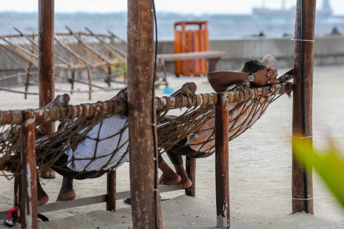 މުޖުތަމަައުގައި ހުރި މައްސަލަތަކުގެ ވާހަކަ ދައްކާއިރު، އަމިއްލައަަށް އެކަންކަން ޙައްލު ކުރުމުގެ ނިޔަތް އޮންނަންޖެހޭ