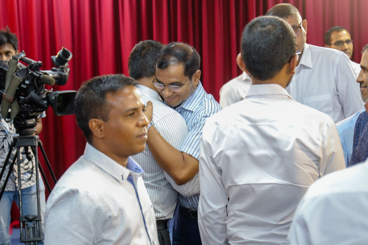 ޖޫން 1، 2018: ކުރީގެ އިސްލާމިކް މިނިސްޓަރު ޑރ. އަބްދުލް މަޖީދު އަބްދުލް ބާރީގެ ހަނދާނުގައި، އިސްލާމީ މަރުކަޒުގައި ބޭއްވި ތައުބީރުގެ ޖަލްސާގެ ތެރެއިން -- ފޮޓޯ: މުހައްމަދު ޝަރުހާން / ރާއްޖެ އެމްވީ