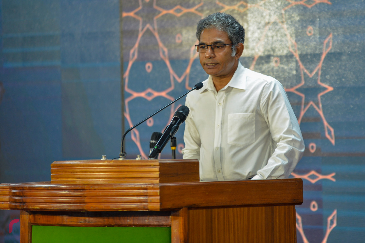 ޖޫން 1، 2018: ކުރީގެ އިސްލާމިކް މިނިސްޓަރު ޑރ. އަބްދުލް މަޖީދު އަބްދުލް ބާރީގެ ހަނދާނުގައި، އިސްލާމީ މަރުކަޒުގައި ބޭއްވި ތައުބީރުގެ ޖަލްސާގައި މުހައްމަދު  ވާހަކަ ދައްކަވަނީ -- ފޮޓޯ: މުހައްމަދު ޝަރުހާން / ރާއްޖެ އެމްވީ