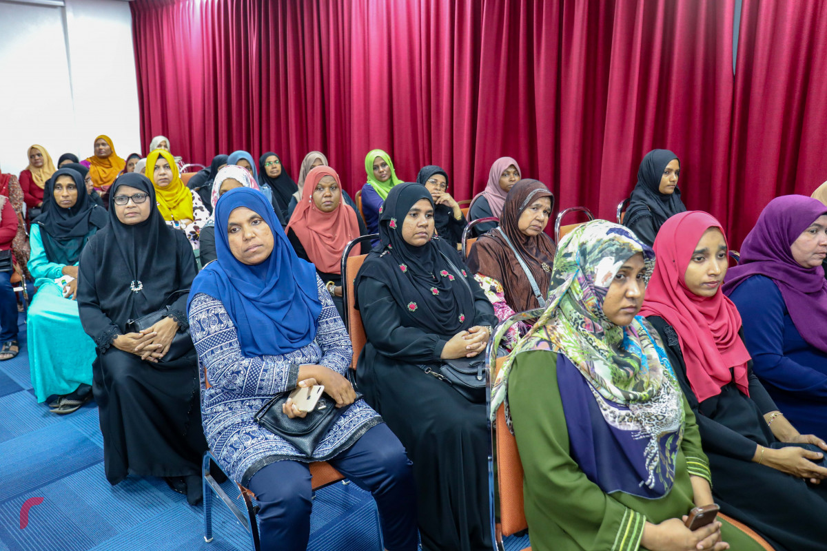 ޖޫން 1، 2018: ކުރީގެ އިސްލާމިކް މިނިސްޓަރު ޑރ. އަބްދުލް މަޖީދު އަބްދުލް ބާރީގެ ހަނދާނުގައި، އިސްލާމީ މަރުކަޒުގައި ބޭއްވި ތައުބީރުގެ ޖަލްސާގެ ތެރެއިން -- ފޮޓޯ: މުހައްމަދު ޝަރުހާން / ރާއްޖެ އެމްވީ