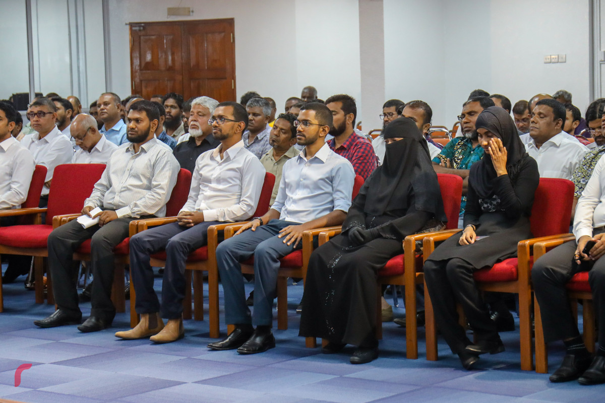 ޖޫން 1، 2018: ކުރީގެ އިސްލާމިކް މިނިސްޓަރު ޑރ. އަބްދުލް މަޖީދު އަބްދުލް ބާރީގެ ހަނދާނުގައި، އިސްލާމީ މަރުކަޒުގައި ބޭއްވި ތައުބީރުގެ ޖަލްސާގެ ތެރެއިން -- ފޮޓޯ: މުހައްމަދު ޝަރުހާން / ރާއްޖެ އެމްވީ