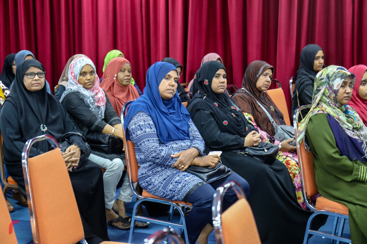 ޖޫން 1، 2018: ކުރީގެ އިސްލާމިކް މިނިސްޓަރު ޑރ. އަބްދުލް މަޖީދު އަބްދުލް ބާރީގެ ހަނދާނުގައި، އިސްލާމީ މަރުކަޒުގައި ބޭއްވި ތައުބީރުގެ ޖަލްސާގެ ތެރެއިން -- ފޮޓޯ: މުހައްމަދު ޝަރުހާން / ރާއްޖެ އެމްވީ