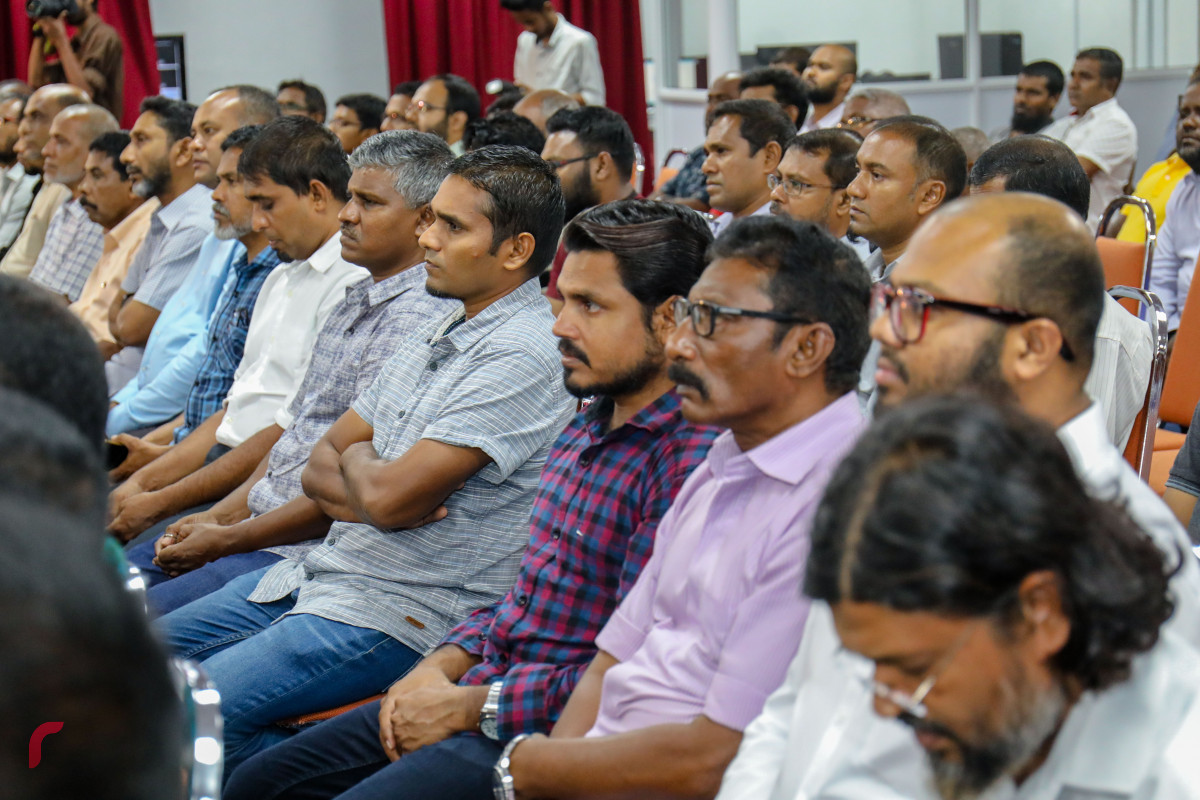 ޖޫން 1، 2018: ކުރީގެ އިސްލާމިކް މިނިސްޓަރު ޑރ. އަބްދުލް މަޖީދު އަބްދުލް ބާރީގެ ހަނދާނުގައި، އިސްލާމީ މަރުކަޒުގައި ބޭއްވި ތައުބީރުގެ ޖަލްސާގެ ތެރެއިން -- ފޮޓޯ: މުހައްމަދު ޝަރުހާން / ރާއްޖެ އެމްވީ