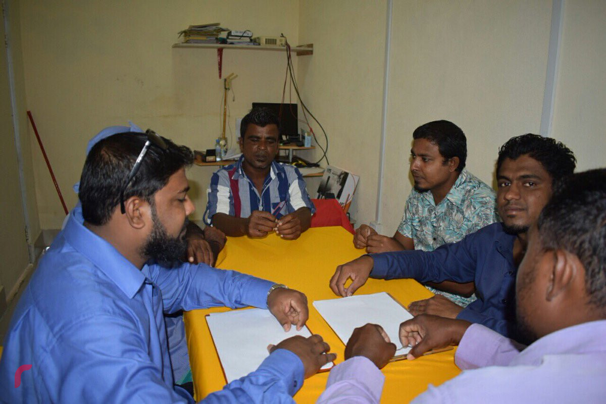 ޖޫން 10، 2018:އިހަވަންދޫ ދާއިރާގެ މަޖިލިސް ކުރިއަށްގެންދަނީ: މި ބައްދަލުވުންތަކުގައި ކުރިއަށްއޮތް ރިޔާސީ އިންތިހާބުގައި އަމަލު ކުރާނެ ގޮތްތަކާއި ގުޅޭގޮތުން މަޝްވަރާކޮށްފައިވޭ