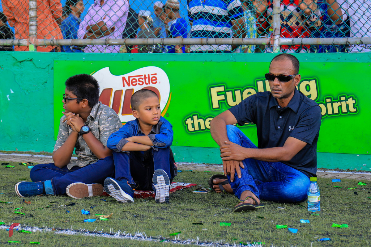 ޖޫން 15، 2018: 1439 ވަނަ އަހަރުގެ ފިތުރު ޢީދު ނަމާދު މާފަންނު ސްޓޭޑިއަމްގައި ކުރަނީ، ބޮޑު ޖަމާއަތުގައި ގިނަ އަދަދެއްގެ މީހުން ވަނީ ބައިވެރިވެފައި -- ފޮޓޯ: މުހައްމަދު ޝަރުހާން / ރާާއްޖެ އެމްވީ