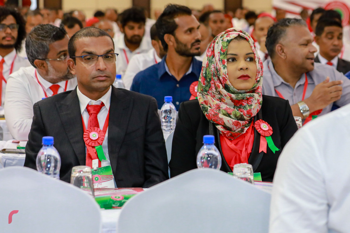 ޖޫން 22، 2018: ޖުމްހޫރީ ޕާޓީގެ ކޮންގްރެސްގެ ތެރެއިން، އެ ޕާޓީގެ އަންހެނުންގެ ލީގުގެ ރައީސާގެ މަޤާމަށް އިންތިޚާބު ވެވަޑައިގަތް ވަލީދާ ވަލީދު (ކ)
