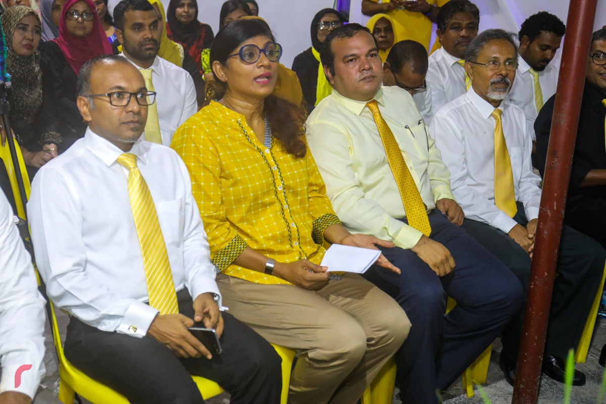 ޖޫން 26، 2018: އެމްޑީޕީއަށް 13 އަހަރު ފުރުން ފާހަގަކުރުމަށް ހަރުގޭގައި ބޭއްވި ރަސްމިއްޔާތުގައި އެމްޑީޕީގެ ޗެއާޕާސަން ހަސަން ލަތީފް އަދި މައްޗަންގޯޅި އުތުރު ދާއިރާގެ މެމްބަރު މާރިޔާ އަހުމަދުދީދީގެ އިތުރުން ރައީސް ނަޝީދުގެ ކެމްޕެއިން މެނޭޖަރު އަސްލަމް ބައިވެރިވެ ވަޑައިގަންނަވަނީ -- ފޮޓޯ: މުހައްމަދު ޝަރުހާން / ރާއްޖެ އެމްވީ