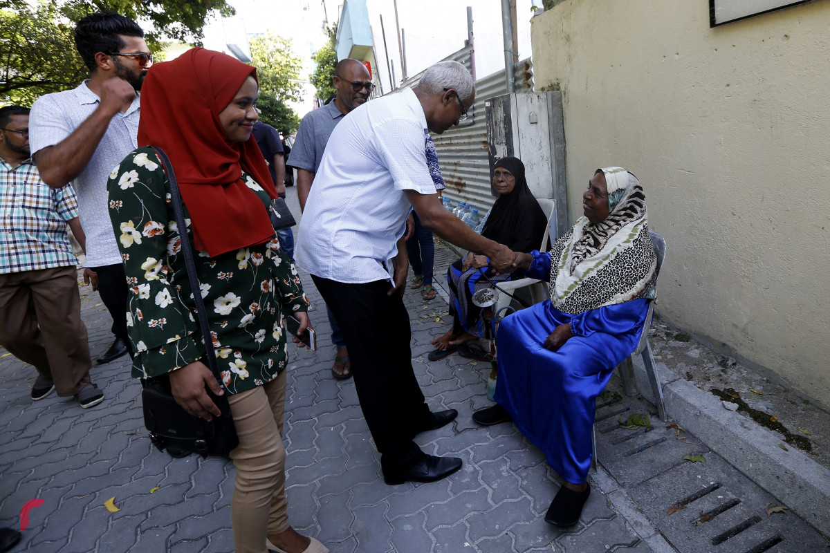 ކޯލިޝަންގެ ރިޔާސީ ކެންޑިޑޭޓަށް ތާއީދު ހޯދުމަށް މާލޭގެ އިތުރުން އަތޮޅު ތެރޭގައި ވެސް ވަރުގަދަ ކެމްޕެއިން ހަރަކާތްތައް ކުރިއަށް ރޭވިފައި ހުރި ކަމަށް ކޯލިޝަނުން ބުނެއެެވެ.