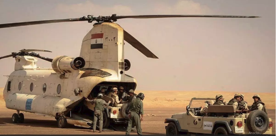 މިސްރުގެ ސިފައިންނާއި އެ ލަޝްކަރުގެ ހެލިކަޕްޓަރެއް