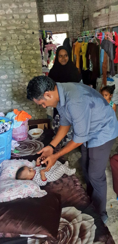 ޖުލައި 20، 2018: ގުޅިފައިވާ އިއްތިހާދުގެ ރަނިންގް މޭޓް ކާށިދޫ އަދި ގާފަރަށް ކުރެއްވި ކެމްޕެއިން ދަތުރުފުޅުގައި ކާށިދޫގެ ރައްޔިތުންނާއި ބައްދަލުކުރަށްވައި ހާލު އޮޅުންފޮލުވަނީ، މި ދަތުރުފުޅުފައި ގިނަ އެމްޑީޕީ އަދި ޖުމްހޫރީ ޕާޓީގެ ގިނަ އަދަދެއްގެ އިސްފަރާތްތަކުން ވަނީ ބައިވެރިވެ ވަޑައިގެންފައި