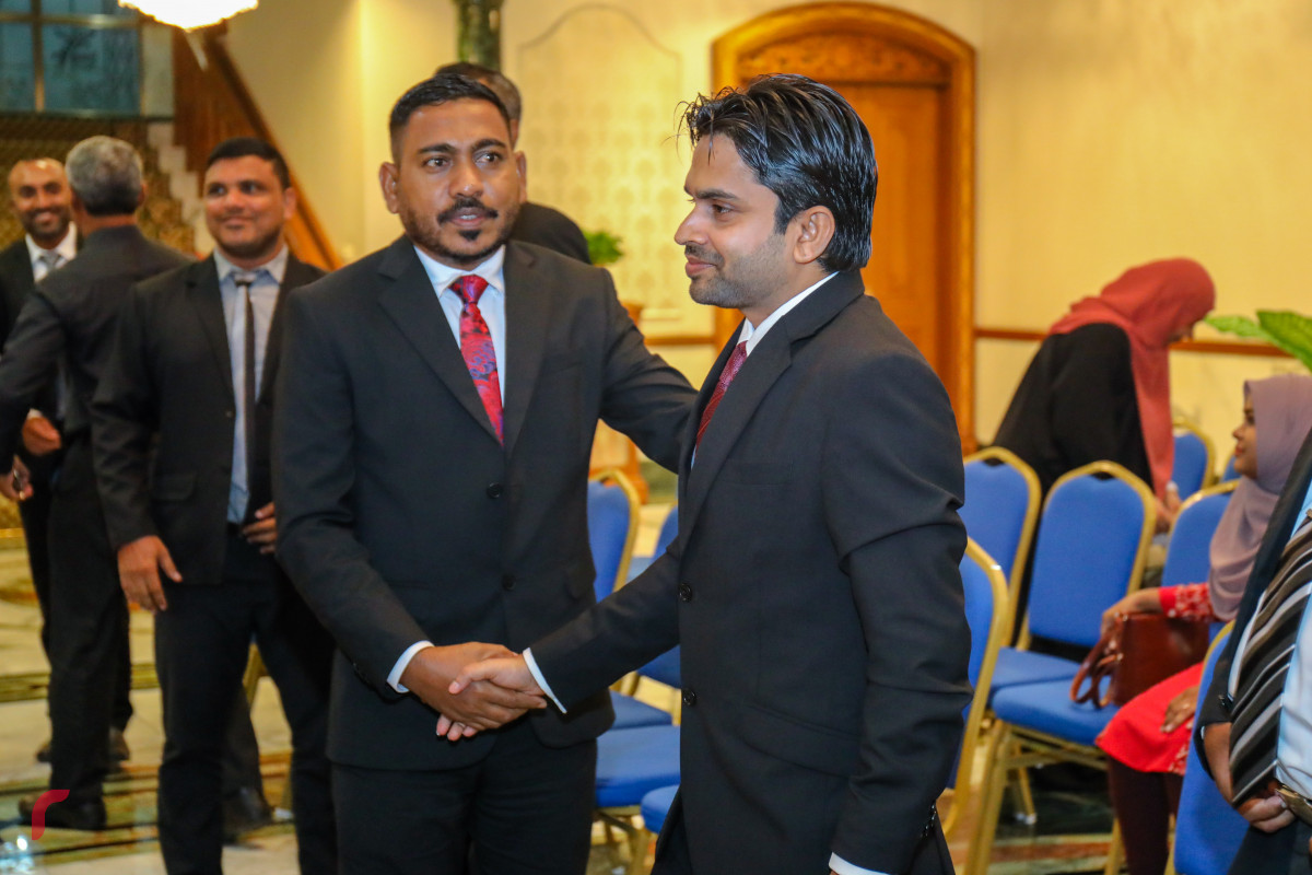 ޖުލައި 24، 2018: ހައިކޯޓުގެ ފަނޑިޔާރެއްގެ ގޮތުގައި ފައިސަލް އާއި ޝަހީދު (ކ) ހަމަޖެއްސެވި ޖަލްސާގެ ތެރެއިން